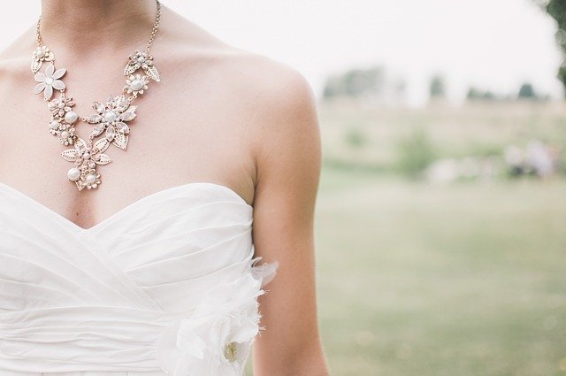 Heiraten im Hochzeitsdirndl