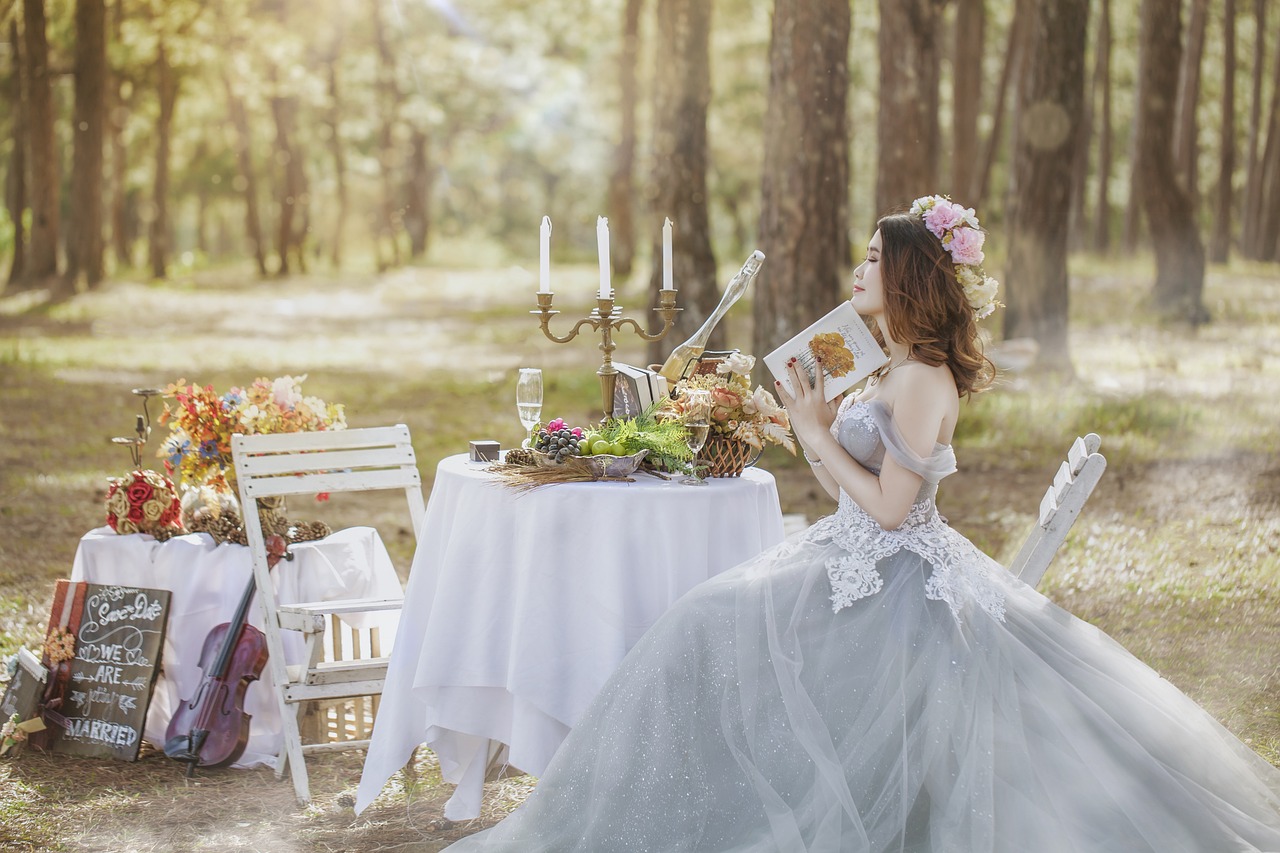 Elegante Brautkleider für die standesamtliche Hochzeit